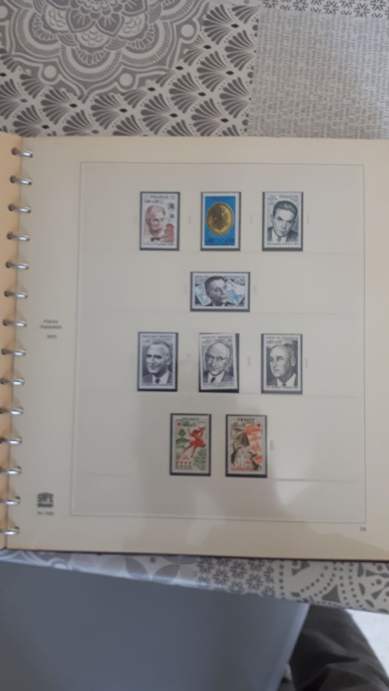 Collection de timbres FRANCE 0 Antibes (06)