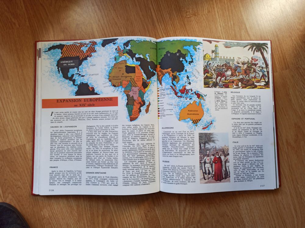 Collection tout l'univers ann�e 1980
0 Mont�lier (26)