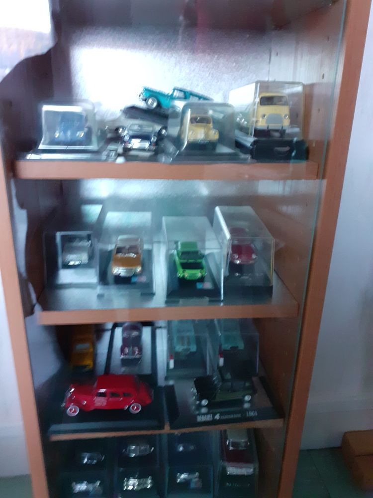 collection voitures miniature 2500 Ornans (25)