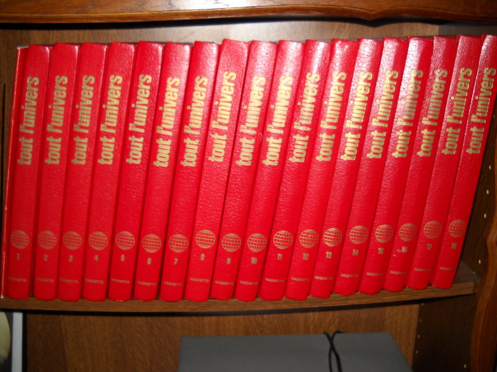 collection de 18 volumes hachette ann�e 1975 60 Saint-Donat-sur-l'Herbasse (26)