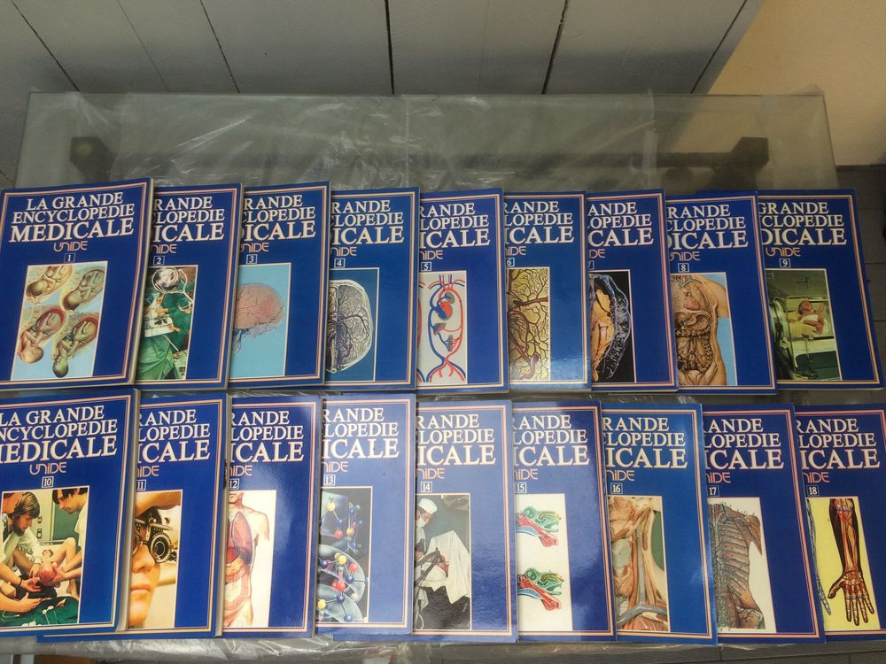 Collections compl�te  UNIDE   Livres M�dical 30 Prouzel (80)