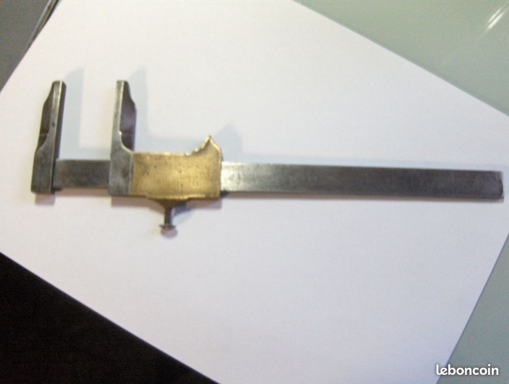           COLLECTOR Pied � coulisse  ancien   ----------- ($ 5 Sauchy-Cauchy (62)