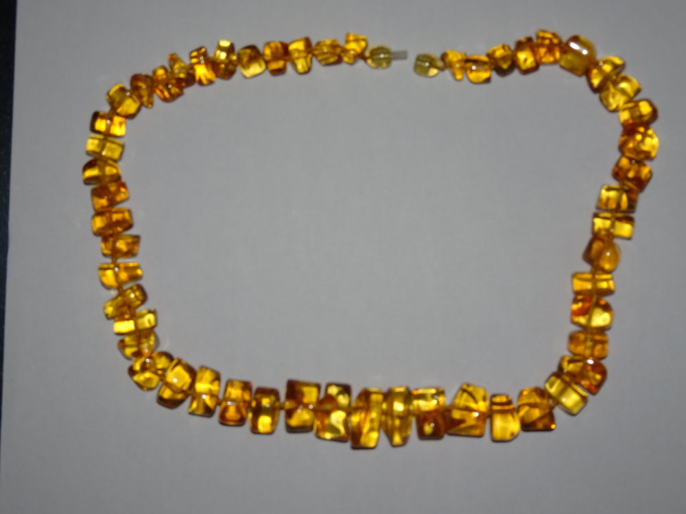 Collier en ambre de la Baltique 245 Plobsheim (67)