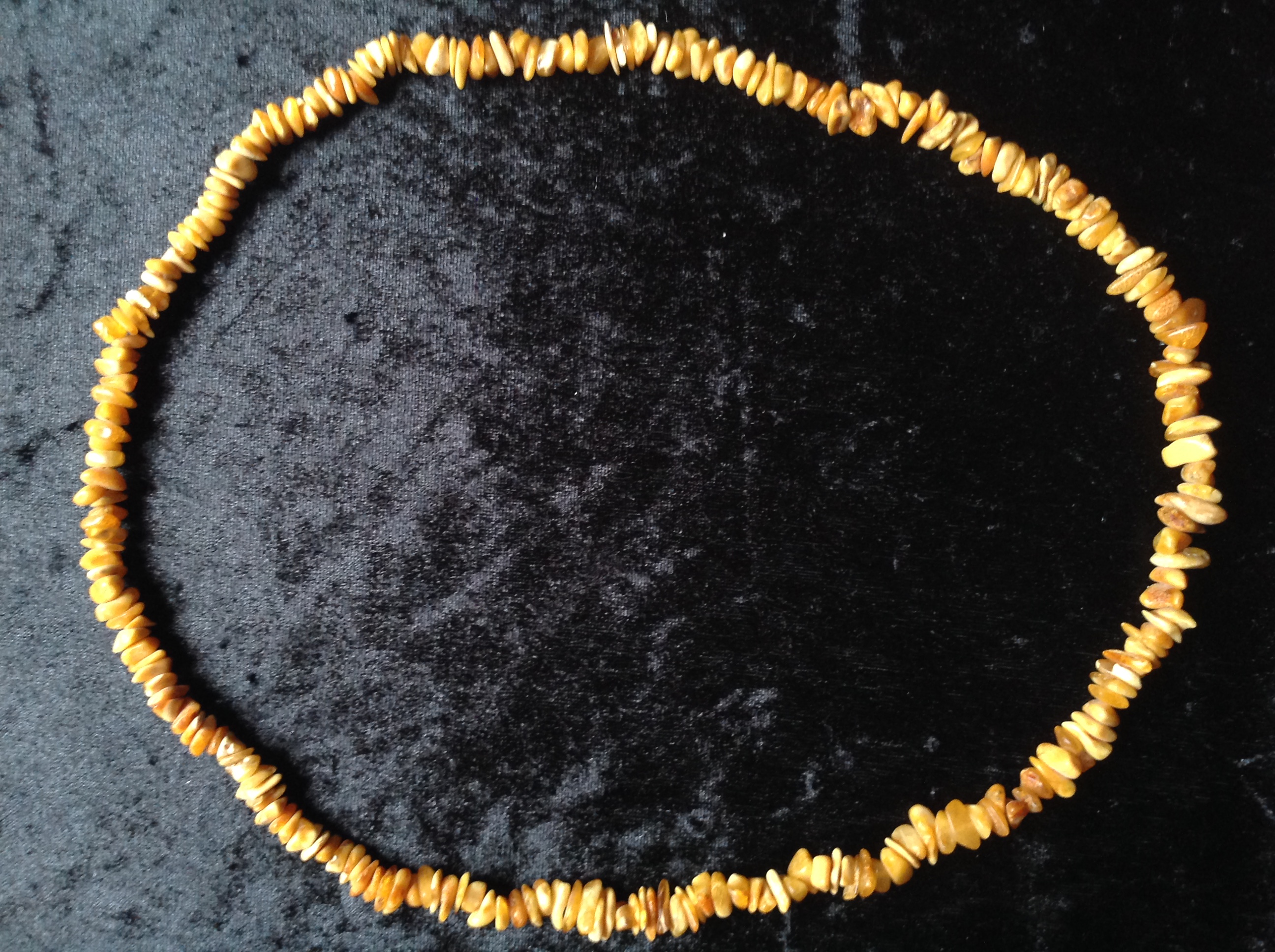 COLLIER EN AMBRE V�RITABLE JAUNE DE 67,5cm Envoi Possible
25 Tr�gunc (29)