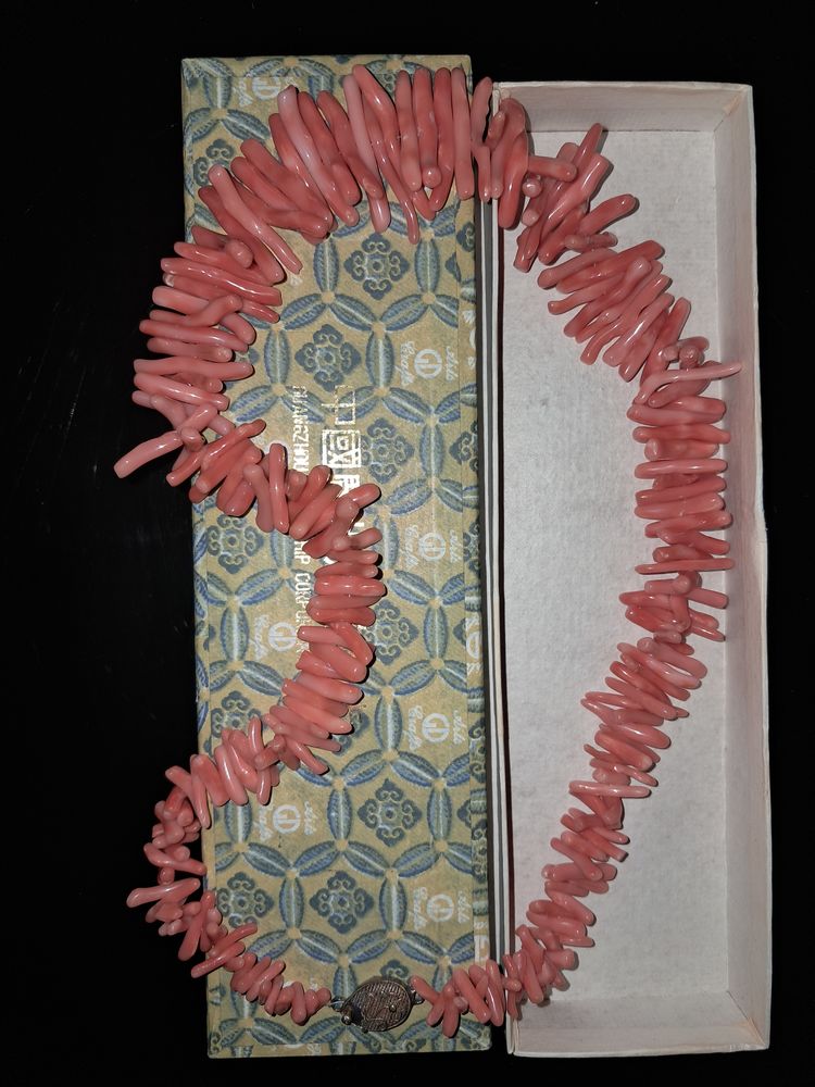 Collier ancien corail rose 120 Asni�res-sur-Seine (92)