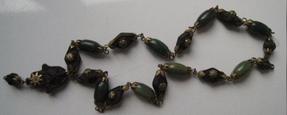 Collier avec main de fatma 8 Saint-Marcel (27)