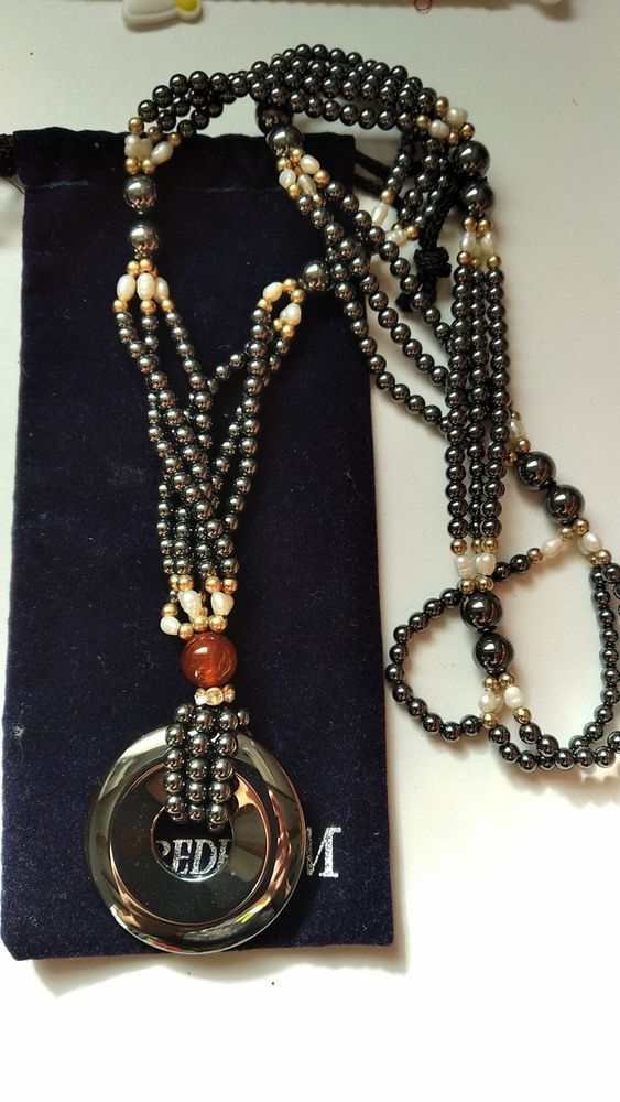 collier avec pendentif et perles magnétiques 10 Ervy-le-Châtel (10)
