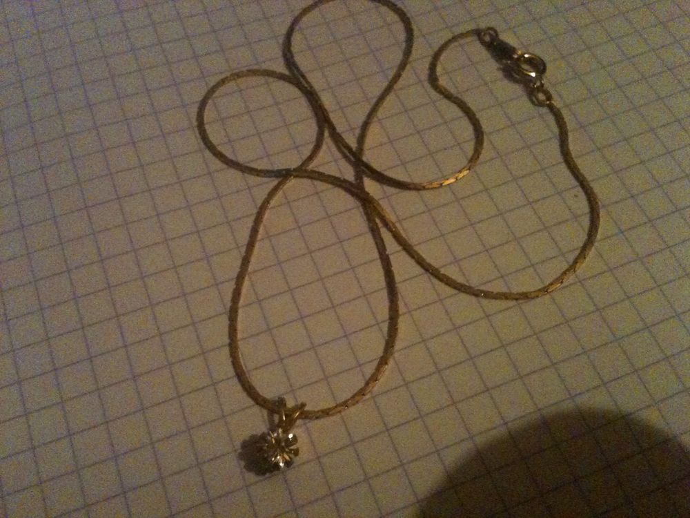 Collier cha�ne dor�e avec pendentif	 0 Bosc-le-Hard (76)