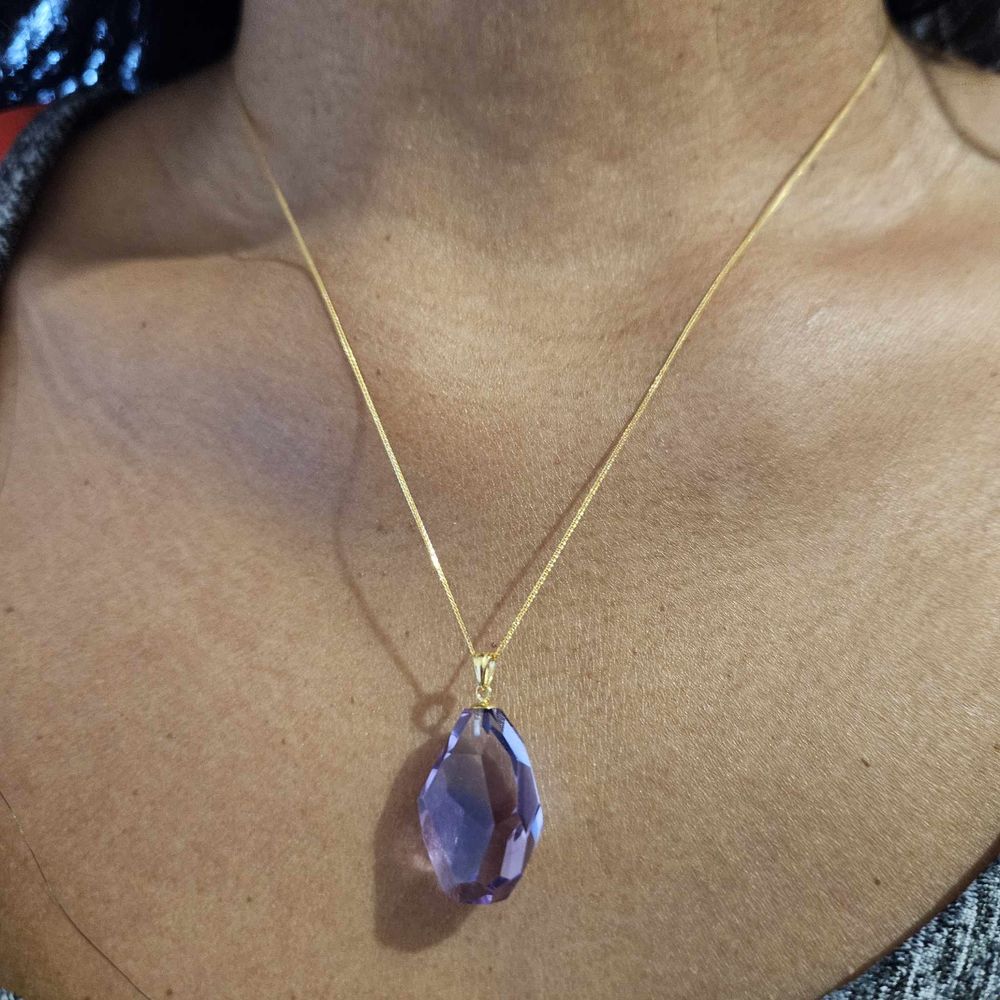 Collier/Chaine  pendentif or 18k et diamants. 220 Saint-Cirgues-en-Montagne (07)