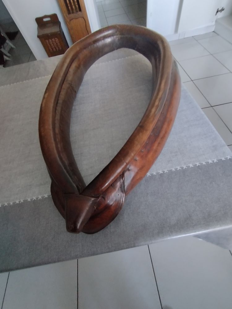 collier a cheval ( arnais) 70 Gard�res (65)