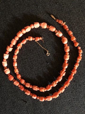collier de corail 175 La C�te-Saint-Andr� (38)