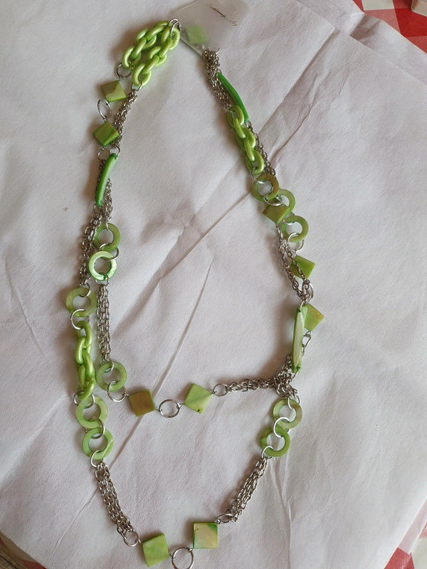 Collier fantaisie vert 2 Aubvillers (80)