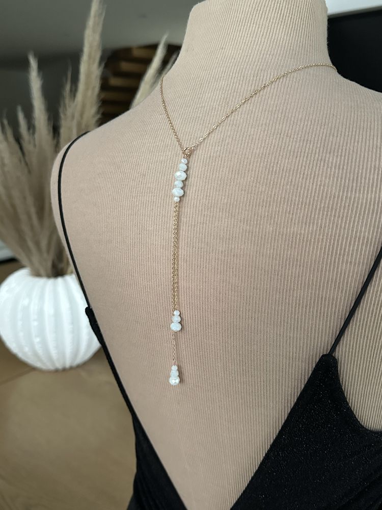 collier dos mari�e en perles de cristal blanche 19 Villiers Sur Marne (52)