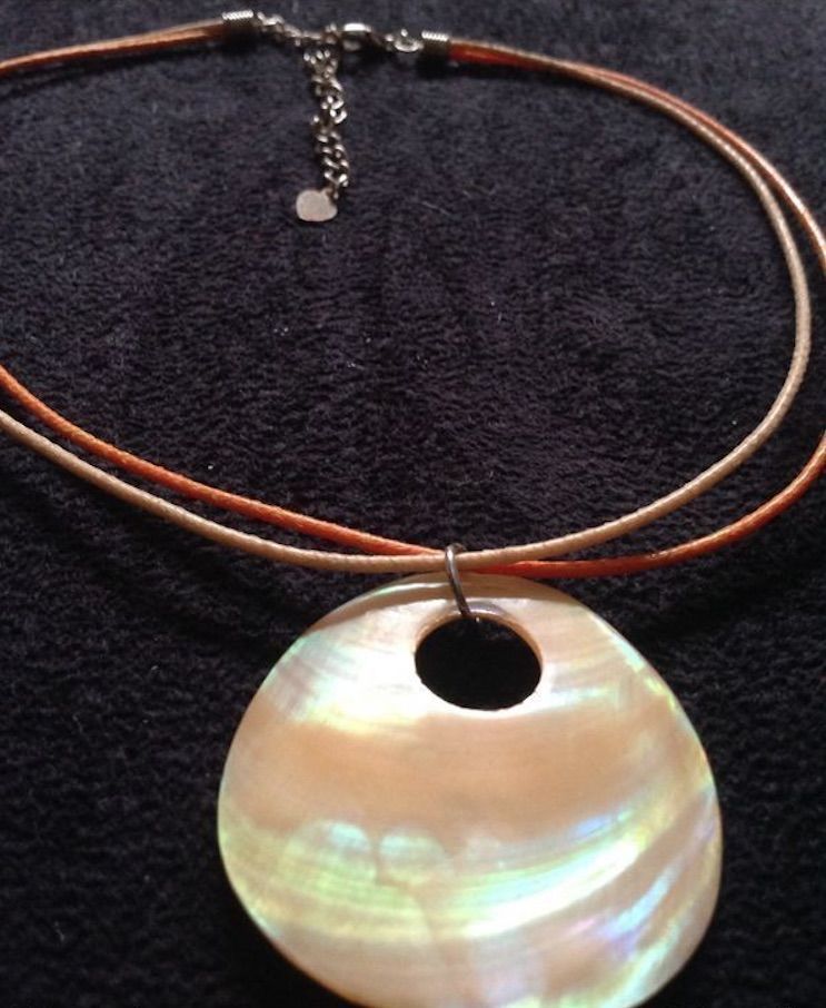 COLLIER ORANGE BEIGE LONG 39cm PENDENTIF NACRE Envoi Possibl 4 Tr�gunc (29)