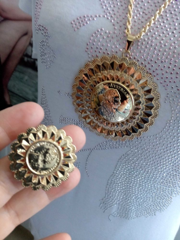 collier et pendentif et bague acier inoxydable 20 Le Havre (76)