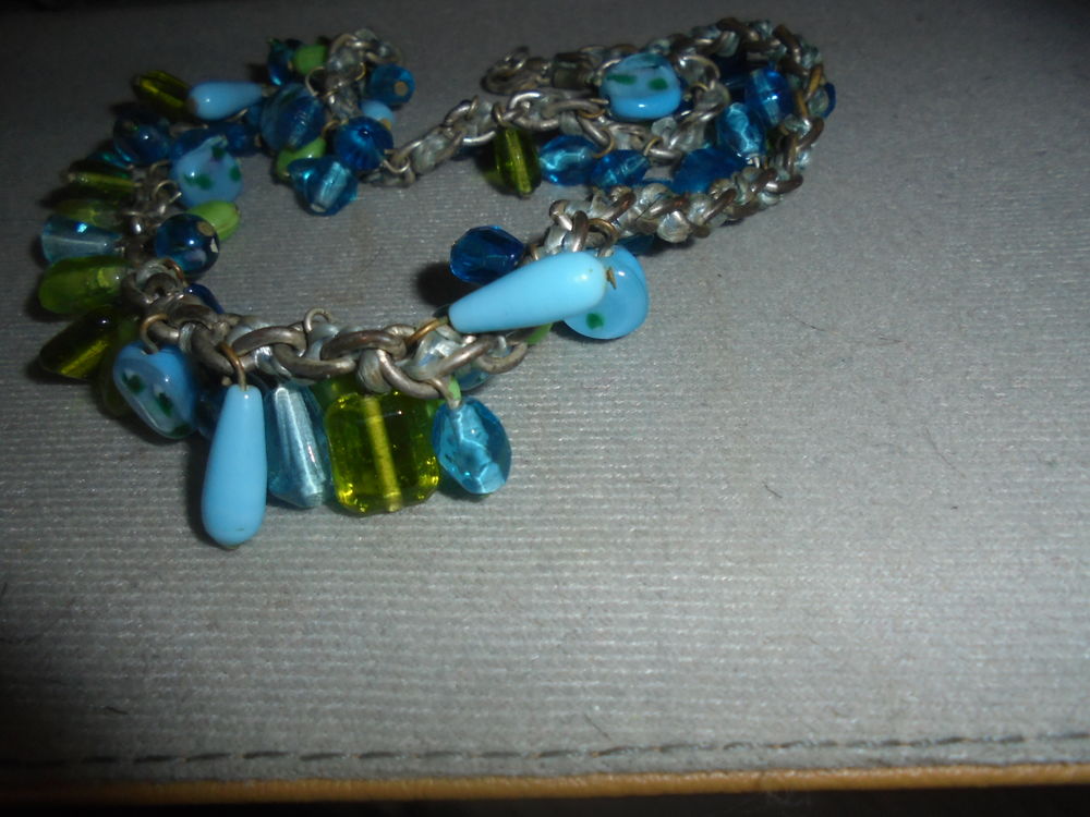 collier en perles naturelles , bleu,  plusieurs nuances 9 Romorantin-Lanthenay (41)