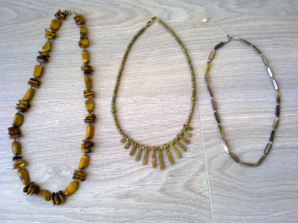 Collier en pierre ou nacre 25 Clichy (92)