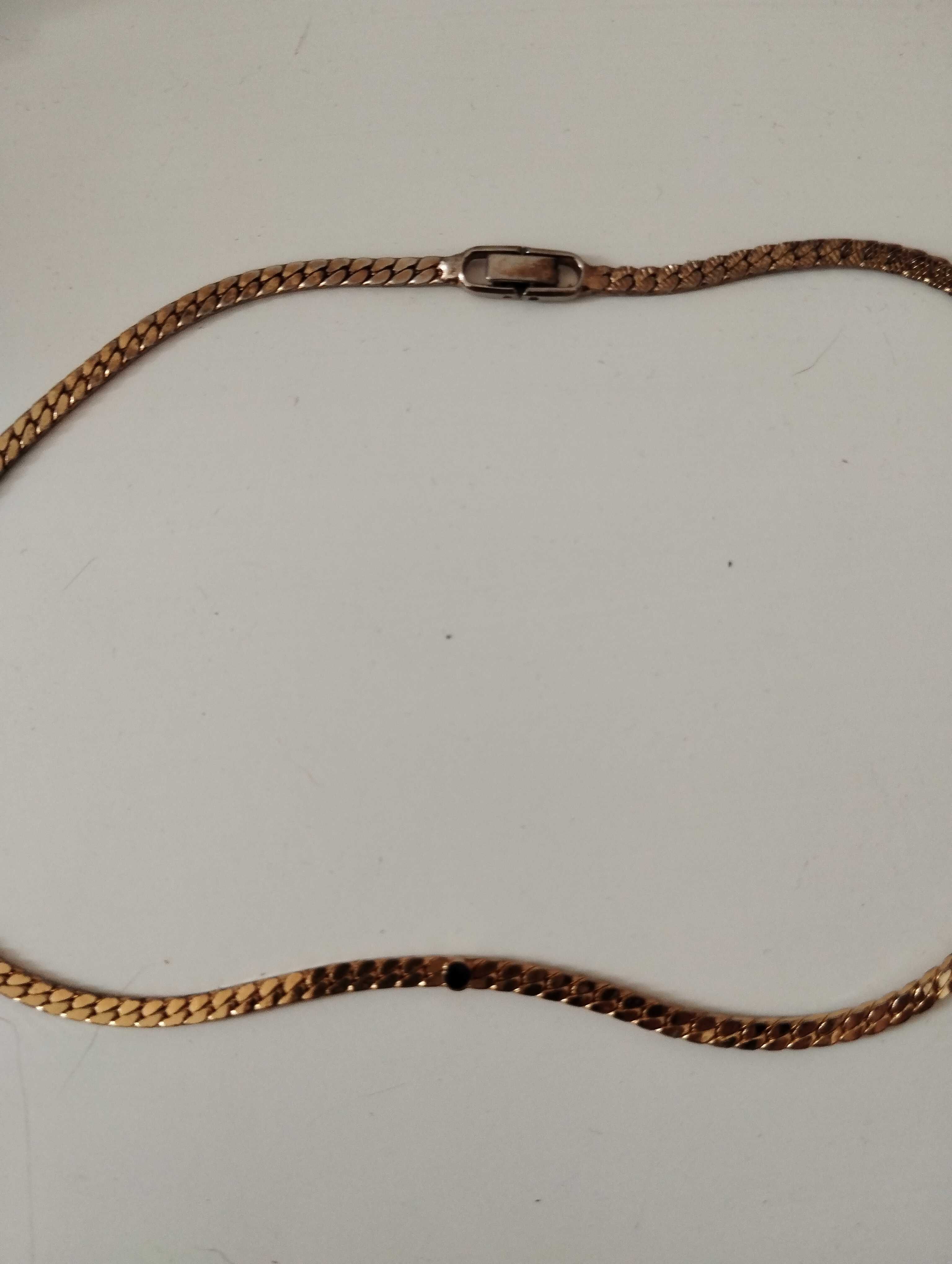 collier plaqu� or 30 Moras-en-Valloire (26)