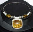  Collier Rigide en Métal Argenté Vieilli  et pendentif ambre 35 Antibes (06)