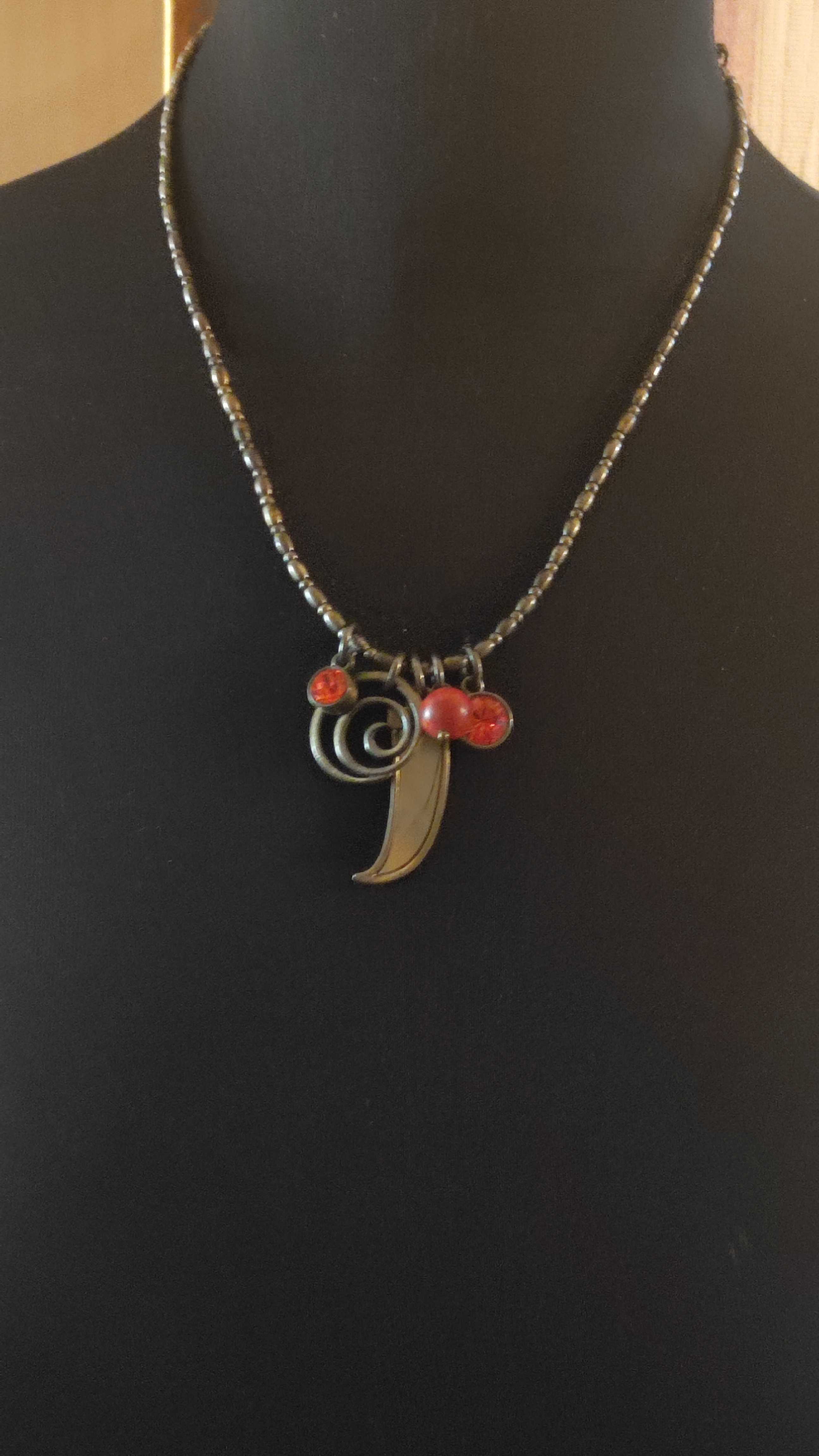 Collier vintage ann�es 90. Dyrberg/ Kern 75 Verneuil-sur-Seine (78)