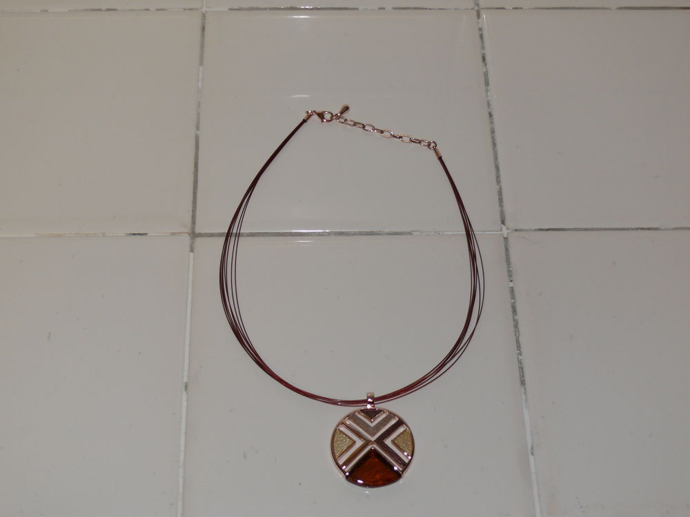 Collier 5 Saintes (17)