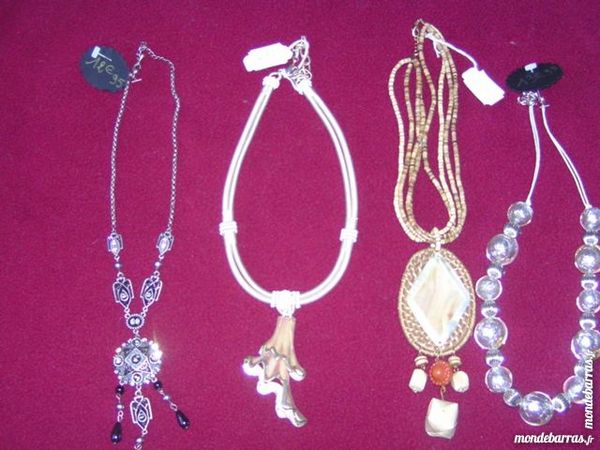 Colliers neufs 6 Saint-Martin-au-La�rt (62)