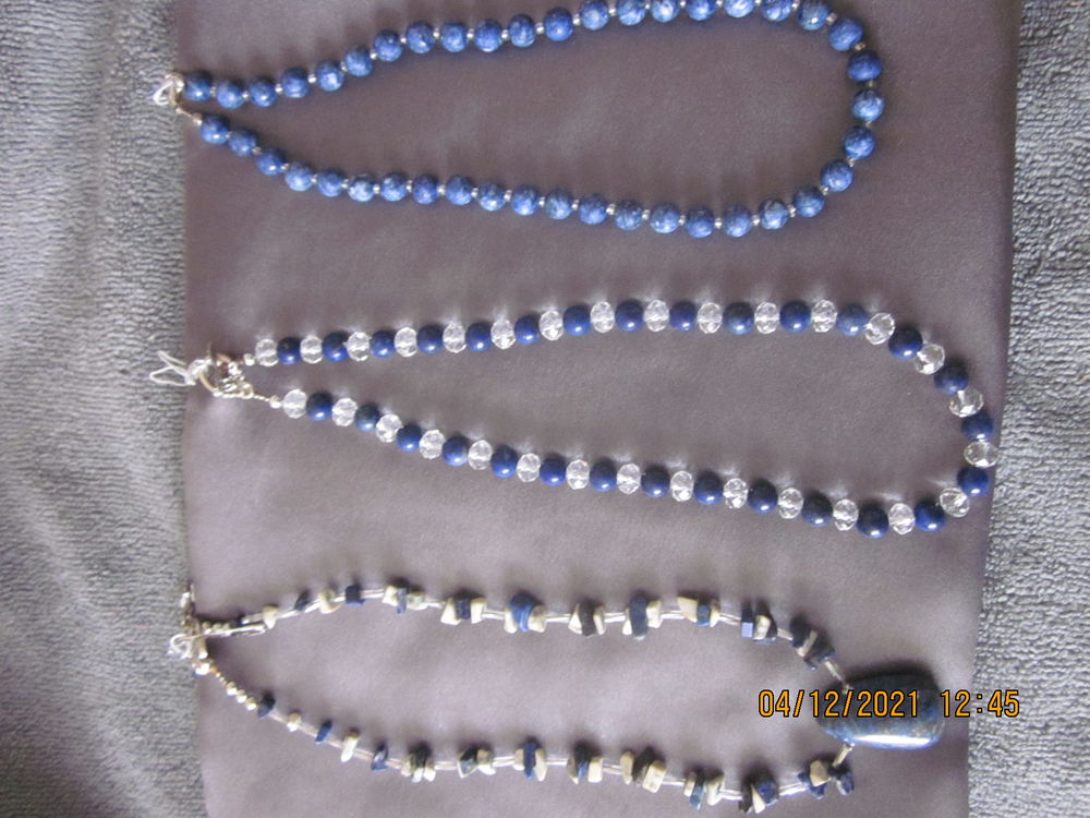  colliers en  pierres et fantaisies de qualit� 30 Paris 20 (75)