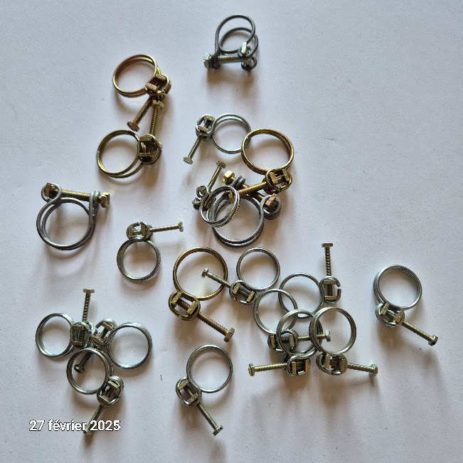 Lot de 20 Colliers de serrage pour tuyau d'eau, carburant, g 8 Saumur (49)