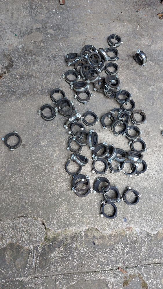 COLLIERS DE SERRAGE 4 Bagnolet (93)