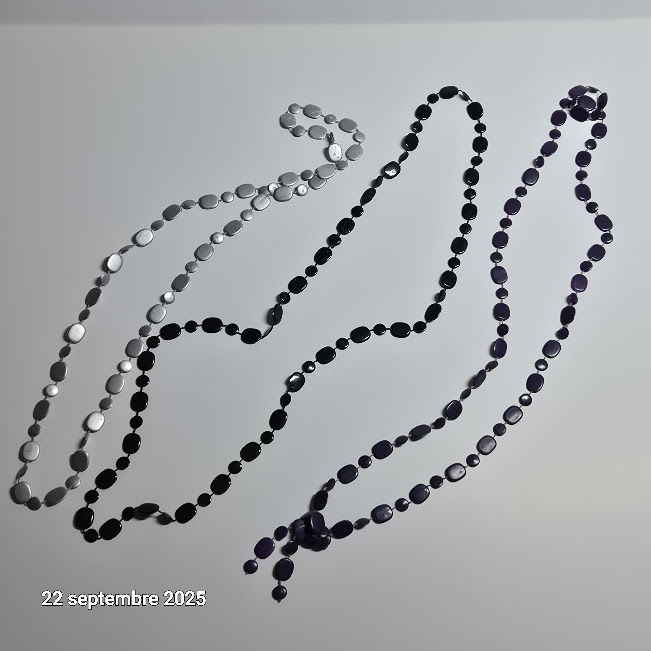 Lot de 3 colliers vintage , ann�e 60-70, style paco Rabanne 10 Saumur (49)