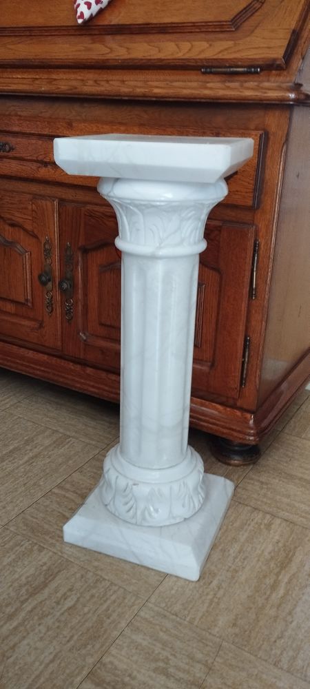 Colonne alb�tre 100 Ribiers (05)