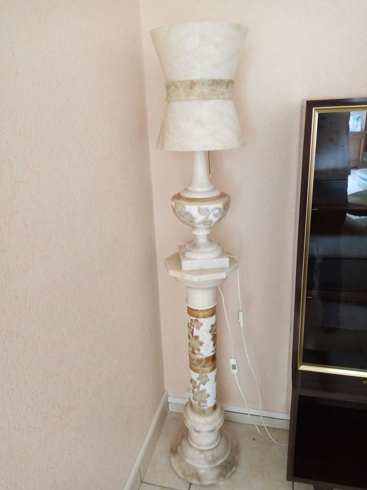 colonne �clairante 95 Vichy (03)