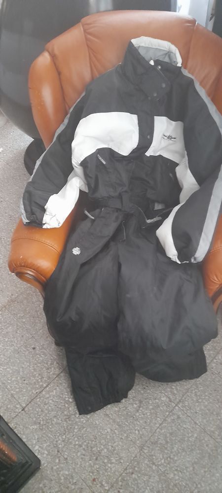 COMBI SKI FEMME 40 Jouet-sur-l'Aubois (18)