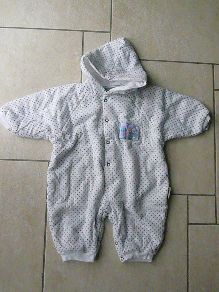 Combinaison 12 mois 6 Franqueville-Saint-Pierre (76)