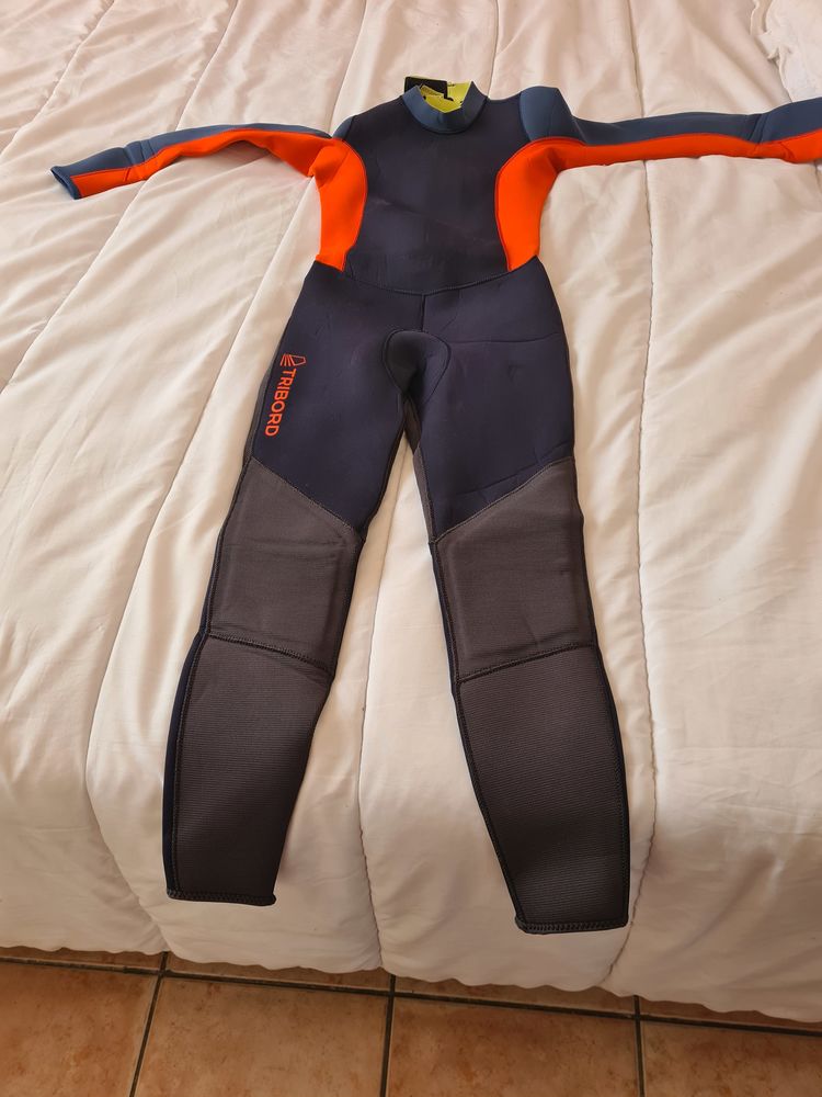 Combinaison n�opr�ne 3/2 mm  TRIBORD 60 Toulon (83)