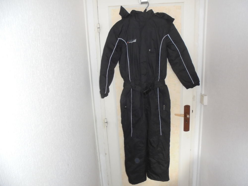 combinaison de ski noir enfant taille 12 ans 30 Colombes (92)