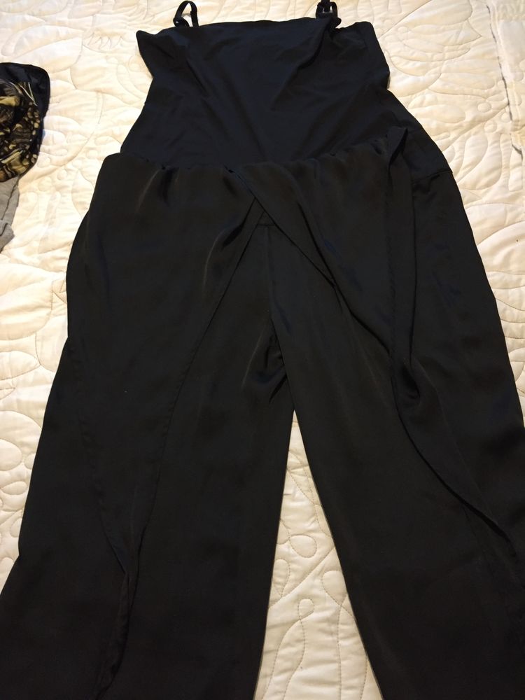 COMBINAISON NOIRE HABILLEE  T. 44  LANA  20 Saint-Genis-Laval (69)