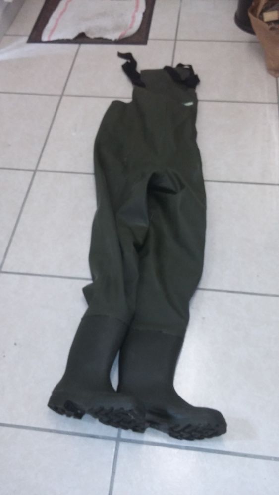 combinaison de p�che 20 Bruay-la-Buissi�re (62)