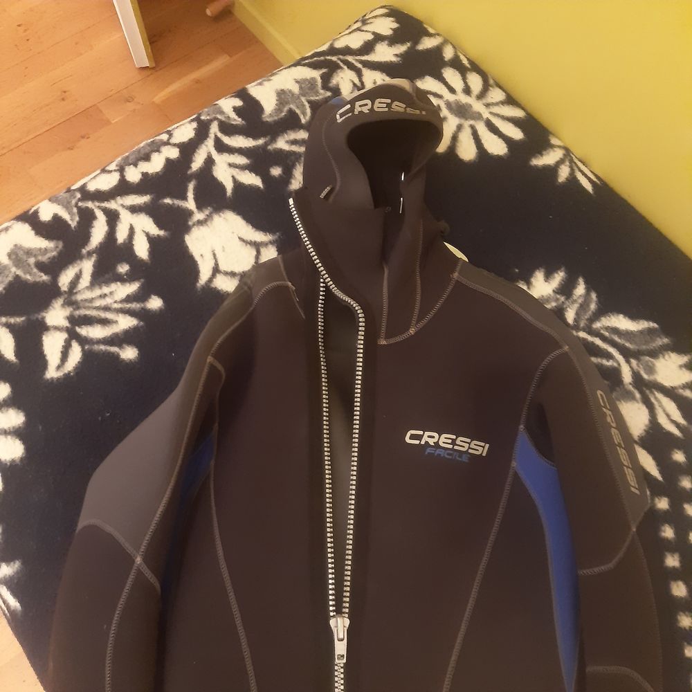 Combinaison de plong�e 190 Jonage (69)