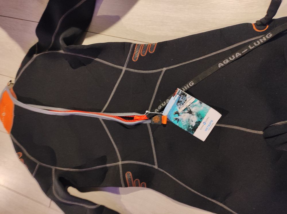 Combinaison de plong�e 100 Valbonne (06)