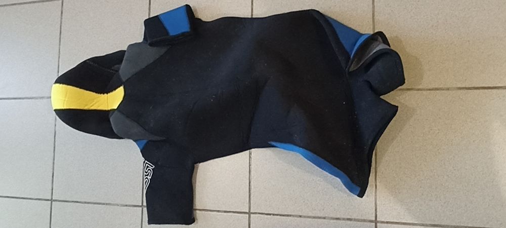 Combinaison de plong�e 80 Challes-les-Eaux (73)