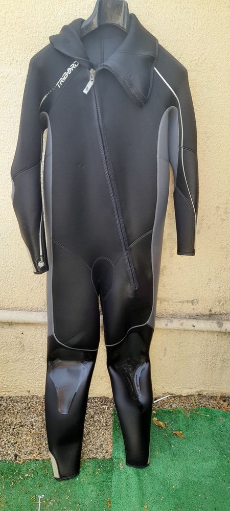 combinaison de plongee 40 N�mes (30)