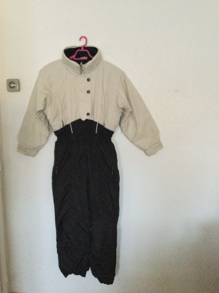 Combinaison de ski pour femmes 55 Bourdons-sur-Rognon (52)