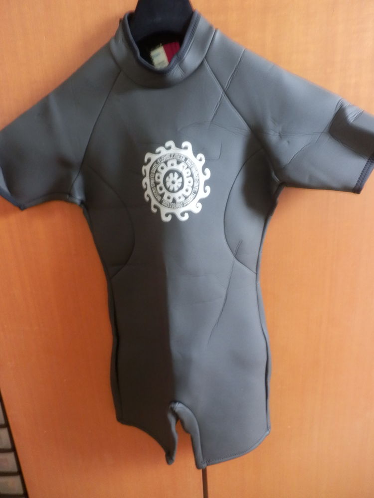 combinaison shorty 30 Beaune (21)