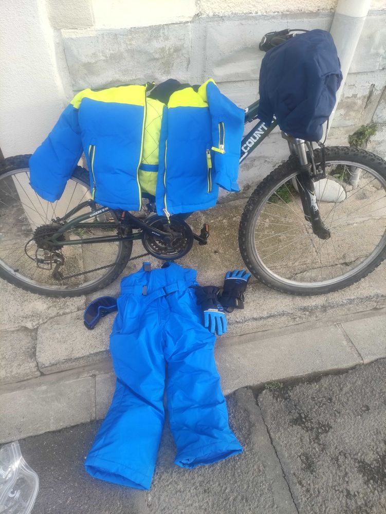 Combinaison de Ski 8 ans 25 B�ziers (34)