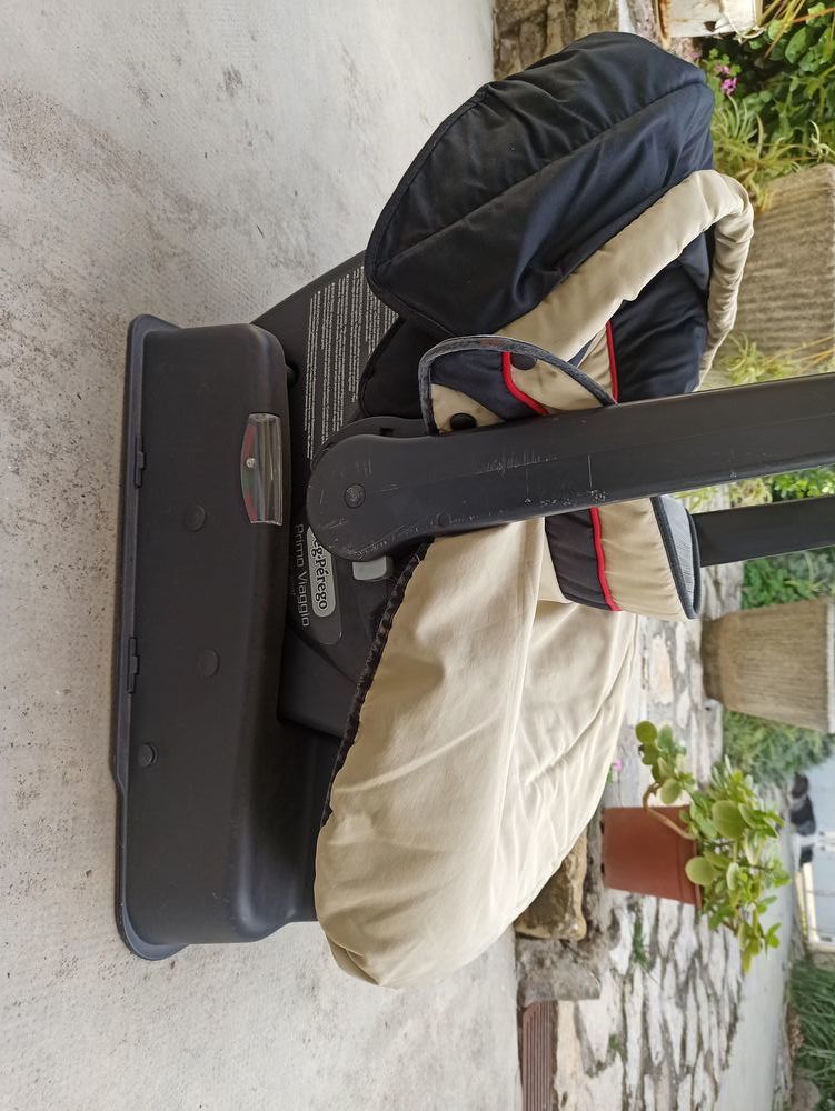 combin� peg perego landeau poussette si�ge auto 60 N�mes (30)