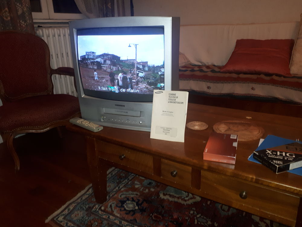 combin� tele-lecteur VHS 25 Lyon 1 (69)