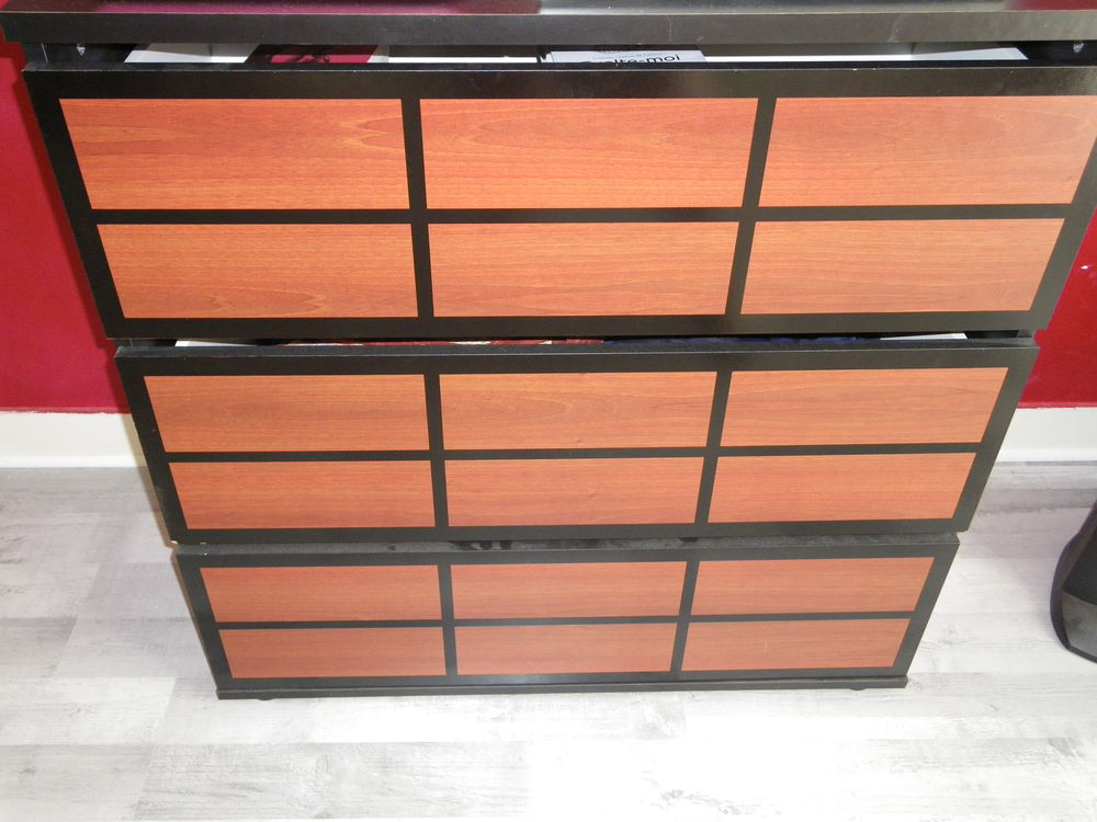 LOT DE 2 COMMANDES EN BOIS NOIR ET ACAJOU 100 Dugny (93)