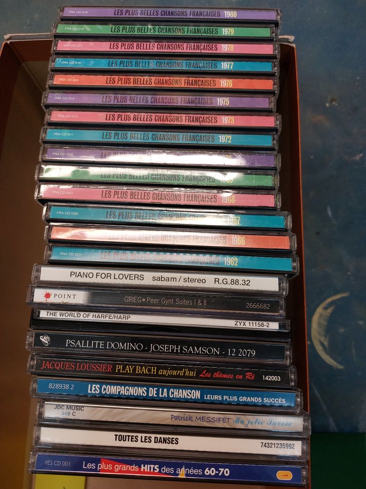 CD TBE comme neuf..pas d'envoi !          .      Disponible 30 Thoiry (01)