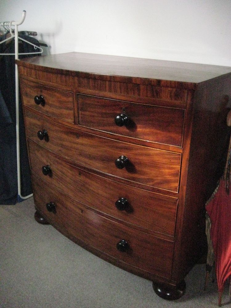 Commode en acajou 70 La Tagni�re (71)